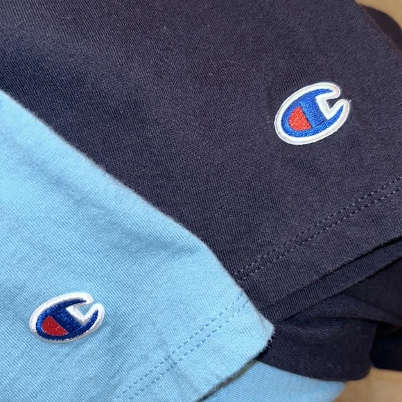 Lot of 2 CHAMPION T-SHIRTS🏆One Black & One Soft Green⭐️Almost LIKE NEW! Mens Lg - Picture 3 of 12